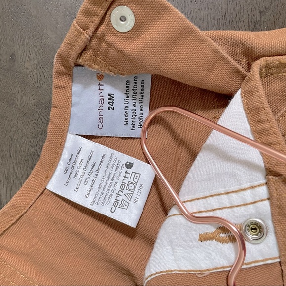 Carhartt toddler bib overalls (24 months) - Picture 4 of 4